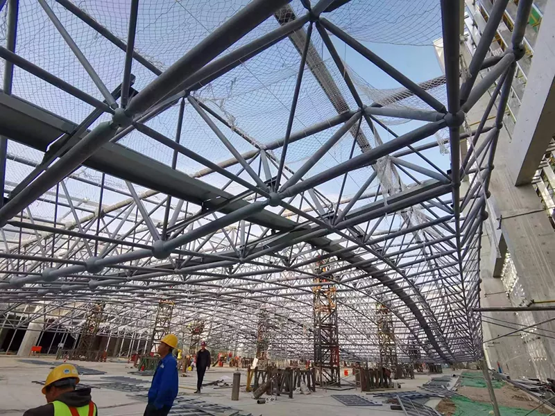 Hlau Tsim Ntiaj Chaw Loj Plavarium